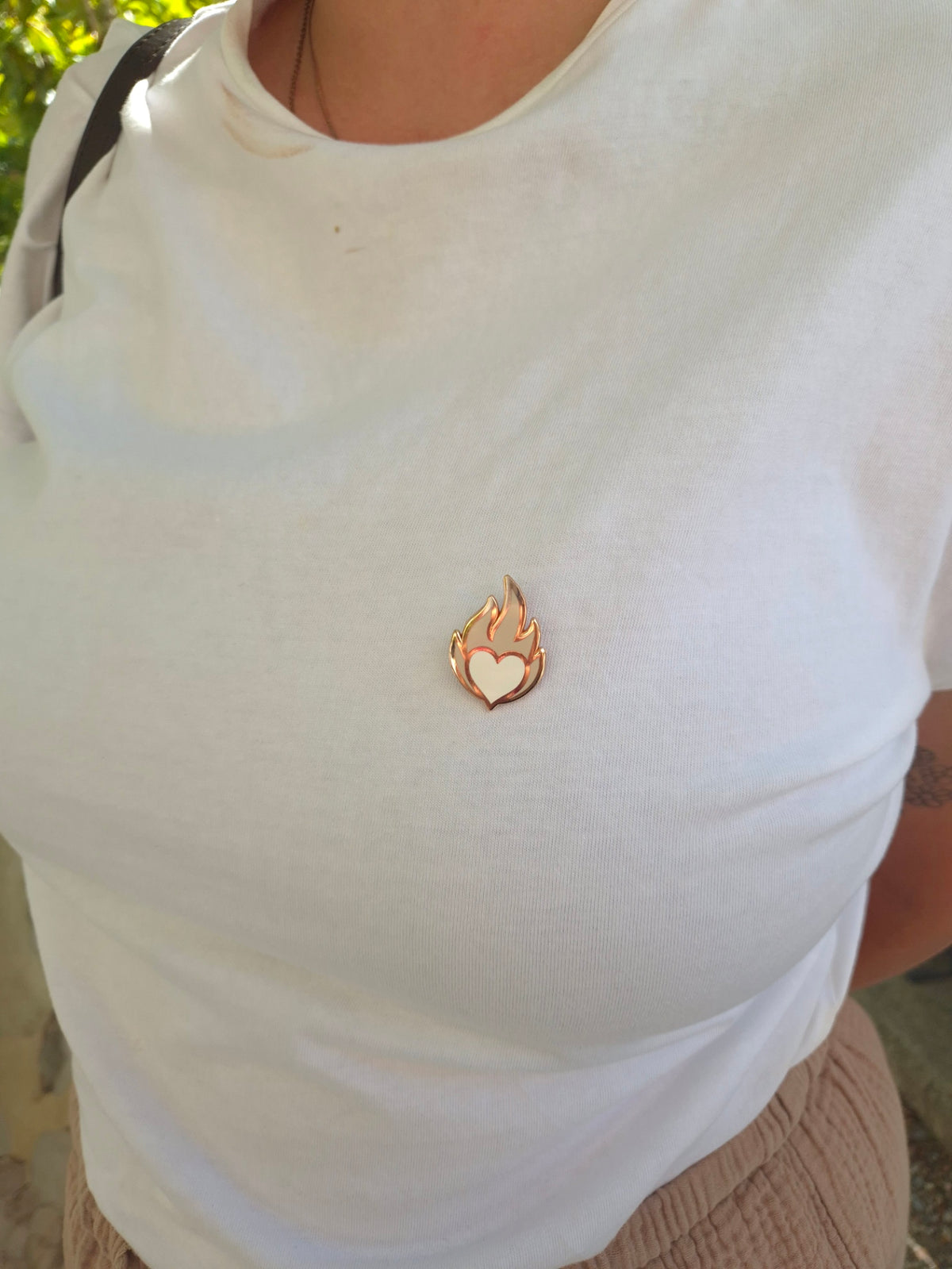 Pin's - La Flamme Solidaire